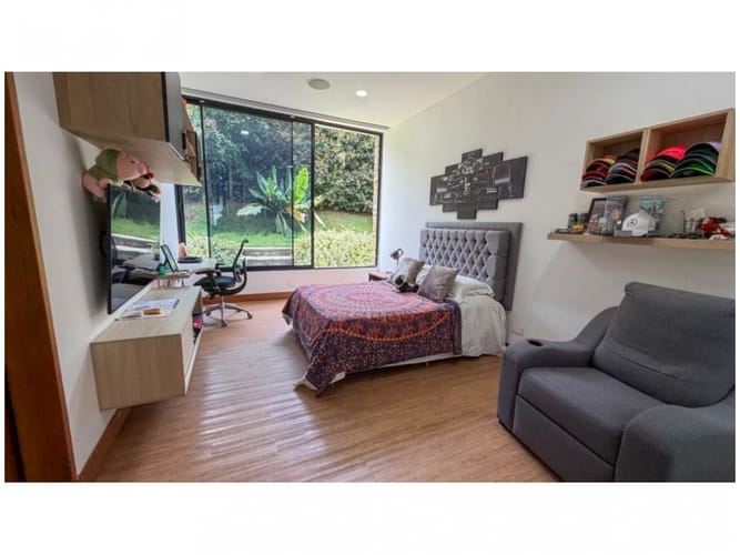 Casa de 3 alcobas en venta en Vía Las Palmas, Envigado, 400 m² · foto 14 de 24