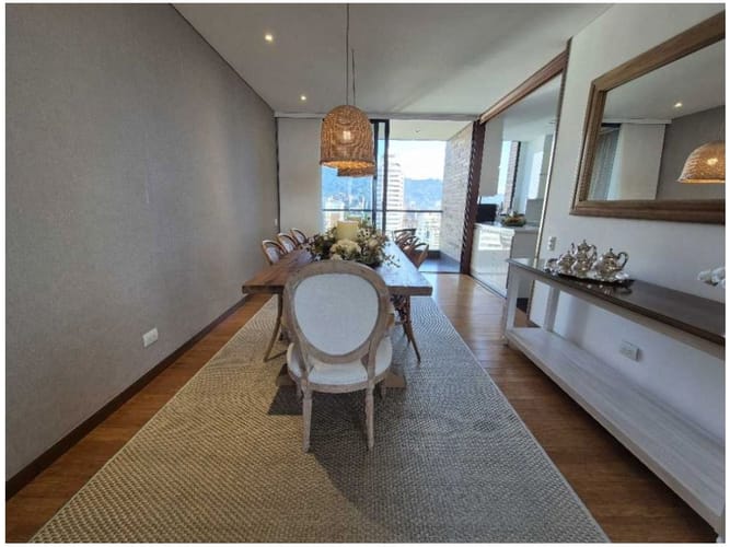 Apartamento de 3 alcobas en venta en San Lucas, Medellín, 217 m² · foto 6 de 24