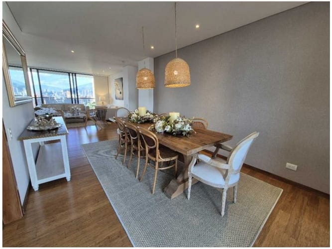 Apartamento de 3 alcobas en venta en San Lucas, Medellín, 217 m² · foto 7 de 24