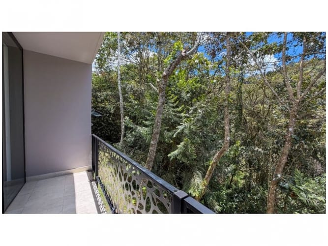 Casa de 3 alcobas en venta en Vía Las Palmas, Envigado, 400 m² · foto 18 de 24