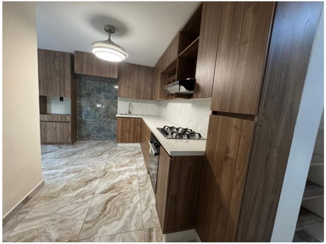 Casa de 4 alcobas en venta en Los Naranjos, Envigado, 160 m² · foto 22 de 24