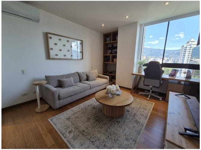 Apartamento de 3 alcobas en venta en San Lucas, Medellín, 217 m² · foto 19 de 24