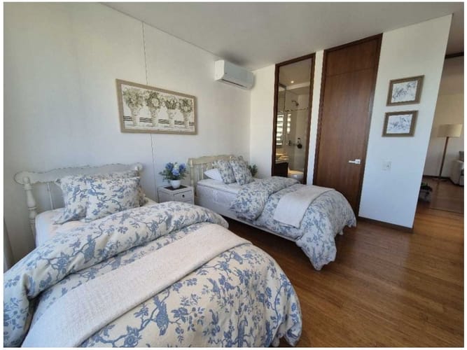 Apartamento de 3 alcobas en venta en San Lucas, Medellín, 217 m² · foto 22 de 24