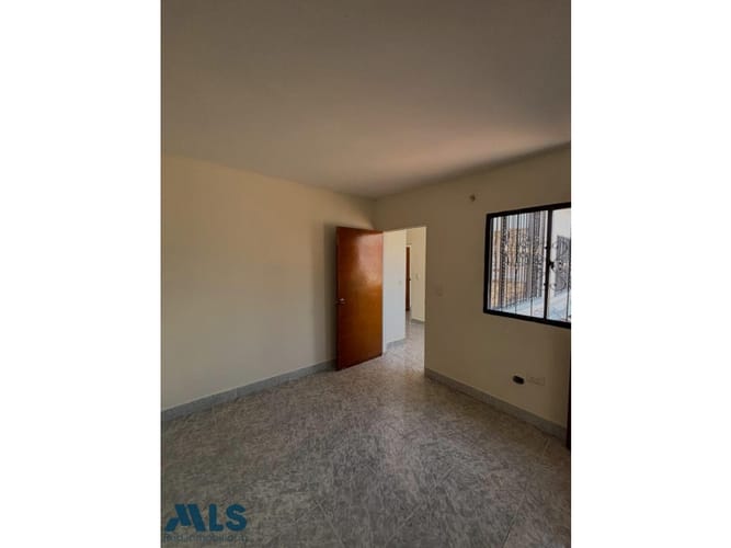 Apartamento de 6 alcobas en venta en La America, Medellín, 218 m² · foto 8 de 12
