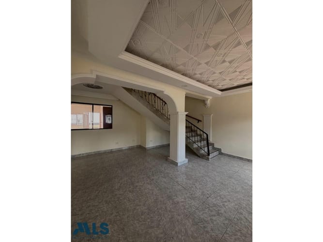 Apartamento de 6 alcobas en venta en La America, Medellín, 218 m² · foto 9 de 12