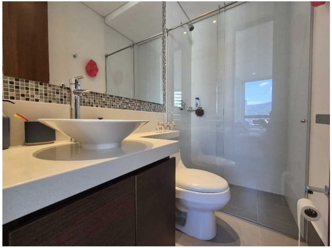 Apartamento de 3 alcobas en venta en San Lucas, Medellín, 217 m² · foto 24 de 24