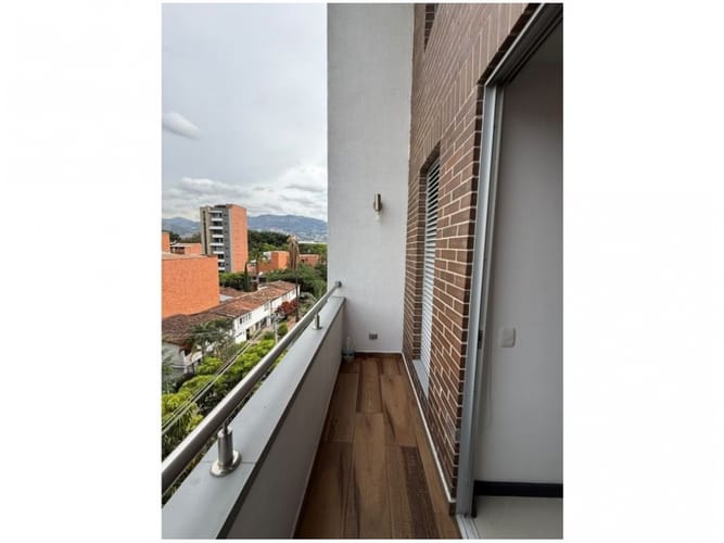Apartamento de 2 alcobas en venta en Rosales, Medellín, 77 m² · foto 6 de 12