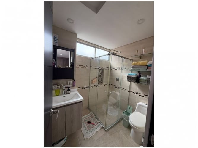 Apartamento de 2 alcobas en venta en Rosales, Medellín, 77 m² · foto 8 de 12