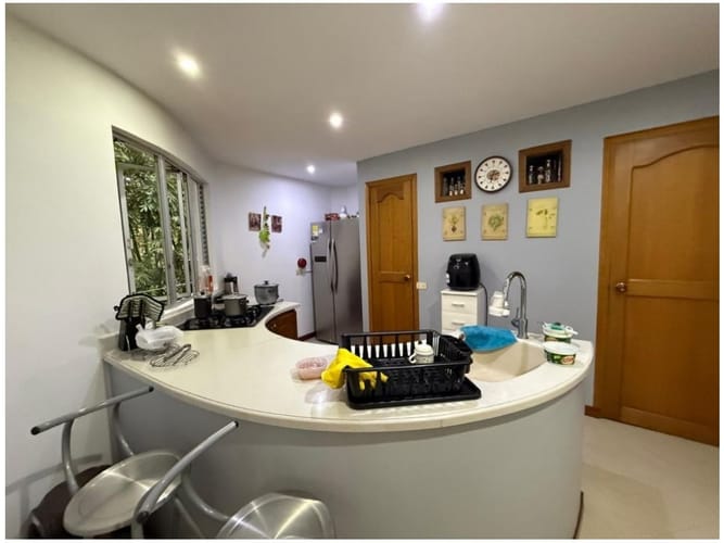 Casa de 5 alcobas en venta en Loma De San Jose, Sabaneta, 420 m² · foto 5 de 22