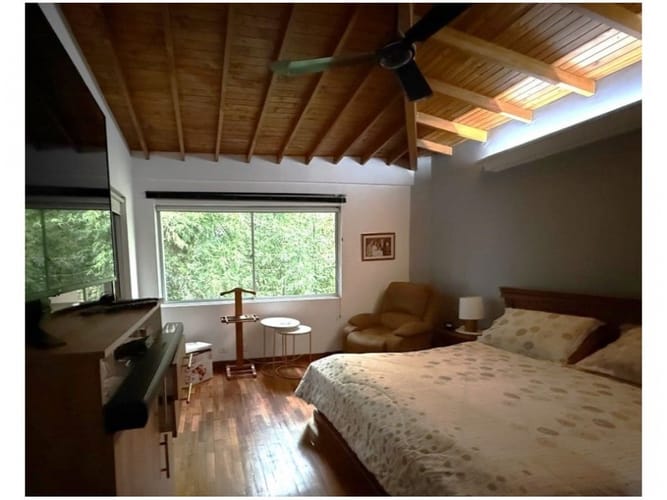 Casa de 5 alcobas en venta en Loma De San Jose, Sabaneta, 420 m² · foto 10 de 22