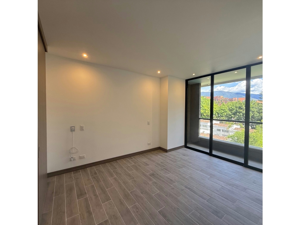 Apartamento en venta en El Poblado, Medellín · foto 2 de 14