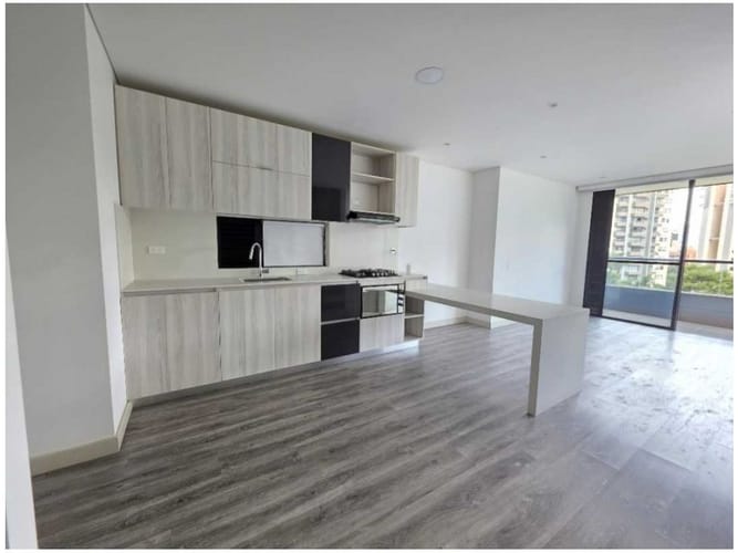 Apartaestudio en venta en El Poblado, Medellín, 57 m² · foto 10 de 24