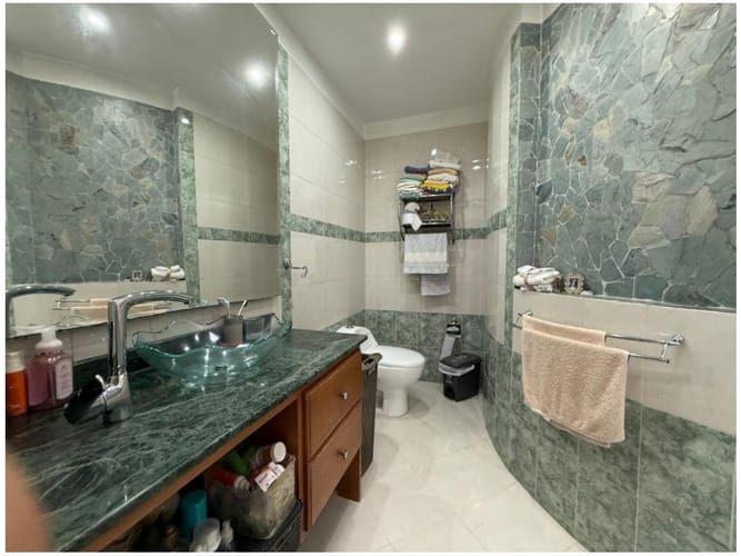 Casa de 5 alcobas en venta en Loma De San Jose, Sabaneta, 420 m² · foto 11 de 22