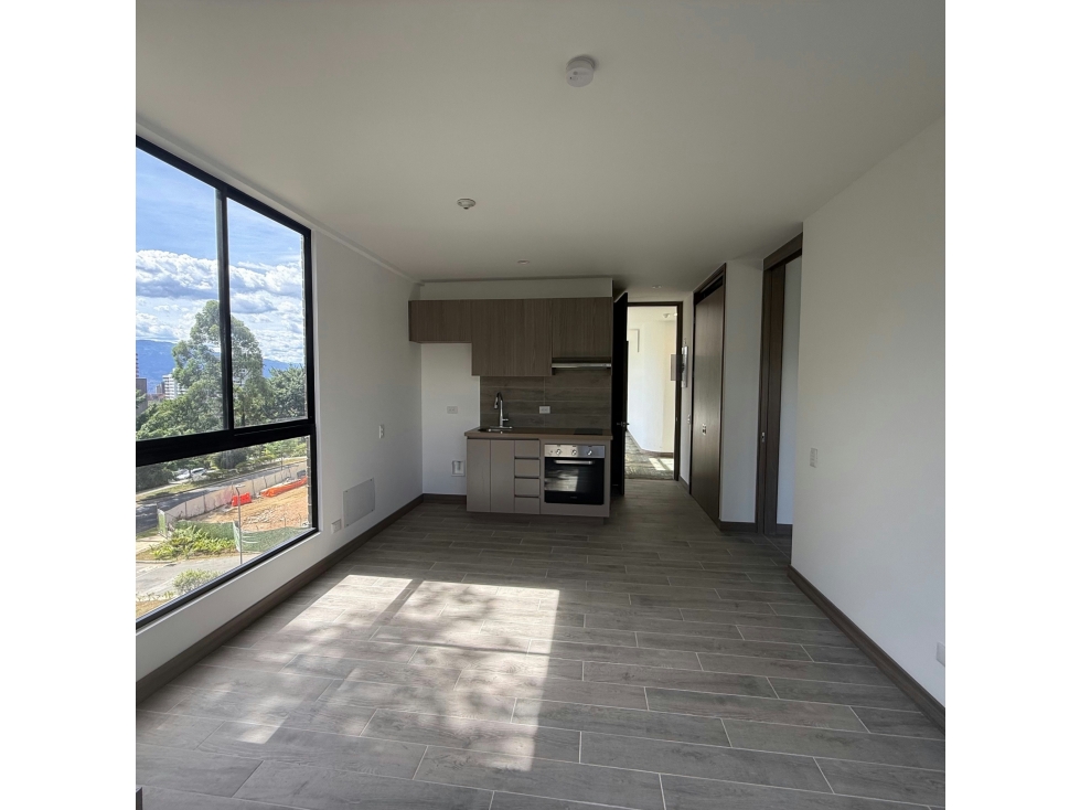 Apartamento en venta en El Poblado, Medellín · foto 3 de 14