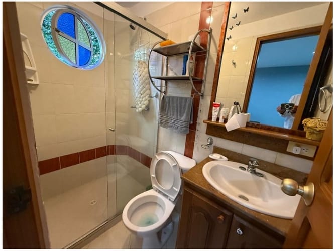 Casa de 5 alcobas en venta en Loma De San Jose, Sabaneta, 420 m² · foto 13 de 22