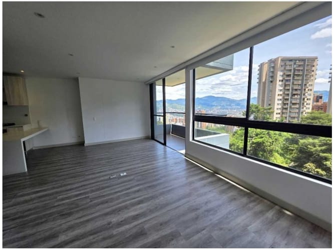 Apartaestudio en venta en El Poblado, Medellín, 57 m² · foto 13 de 24