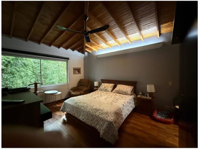 Casa de 5 alcobas en venta en Loma De San Jose, Sabaneta, 420 m² · foto 14 de 22