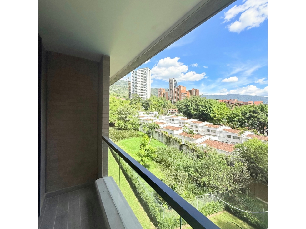 Apartamento en venta en El Poblado, Medellín · foto 7 de 14