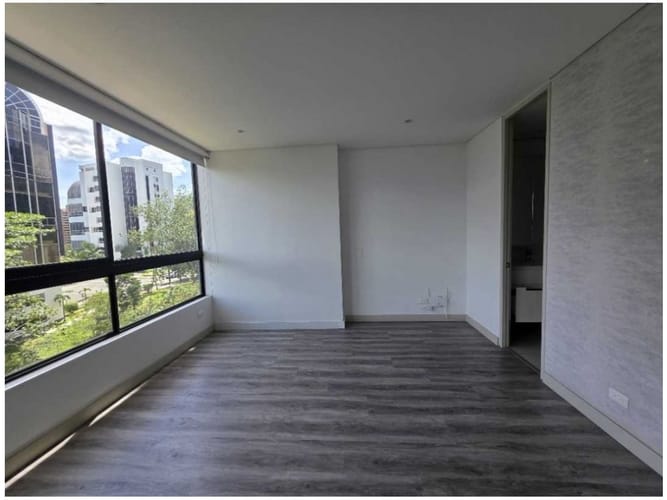 Apartaestudio en venta en El Poblado, Medellín, 57 m² · foto 17 de 24
