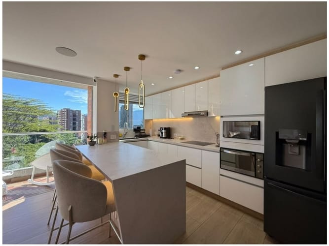 Apartamento en venta en Cumbres, Envigado · foto 2 de 15