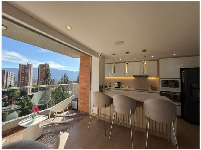 Apartamento en venta en Cumbres, Envigado · foto 3 de 15