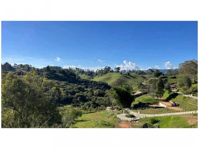 Lote en venta en La Mosquita, Rionegro, 1504 m² · foto 2 de 14