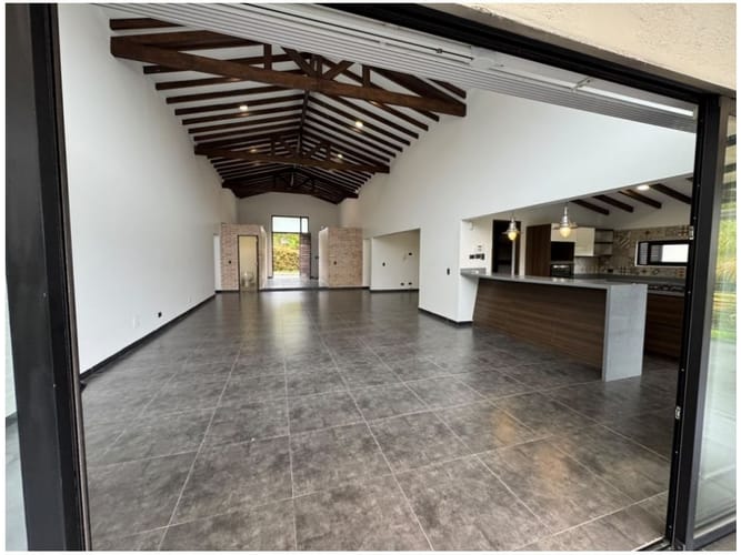 Casa de 4 alcobas en venta en Pantanillo, Medellín, 1650 m² · foto 5 de 24