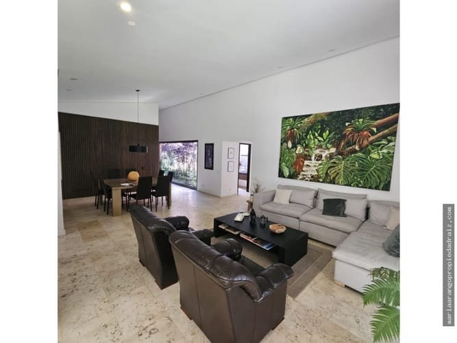 Casa de 3 alcobas en venta en Caminos De La Romeria, Sabaneta, 580 m² · foto 3 de 24