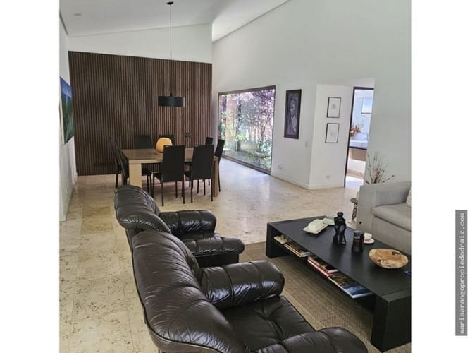 Casa de 3 alcobas en venta en Caminos De La Romeria, Sabaneta, 580 m² · foto 8 de 24