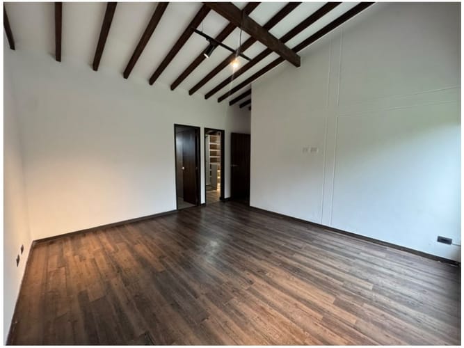 Casa de 4 alcobas en venta en Pantanillo, Medellín, 1650 m² · foto 12 de 24