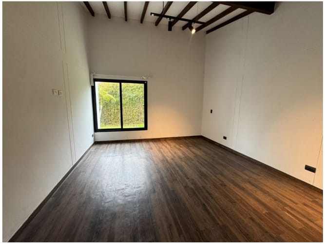 Casa de 4 alcobas en venta en Pantanillo, Medellín, 1650 m² · foto 15 de 24