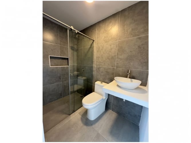 Casa de 4 alcobas en venta en Pantanillo, Medellín, 1650 m² · foto 23 de 24