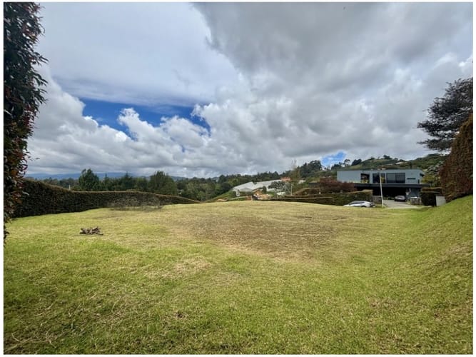 Lote en venta en Vía Las Palmas, Envigado, 1191 m² · foto 2 de 8