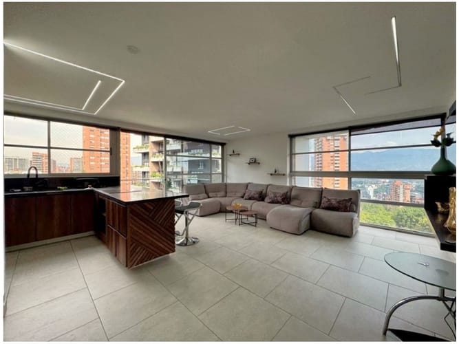Apartamento de 3 alcobas en venta en La Tomatera, Medellín, 184 m² · foto 3 de 19