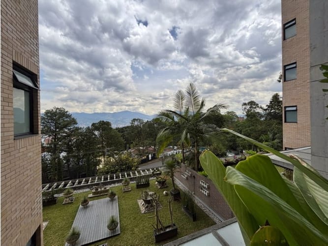 Apartamento en venta en El Poblado, Medellín · foto 6 de 23