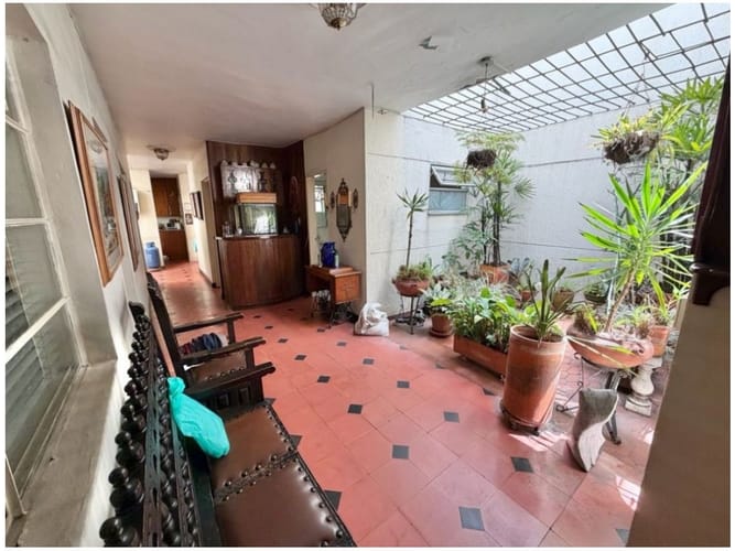 Casa de 8 alcobas en venta en Florida Nueva, Medellín, 331 m² · foto 5 de 23