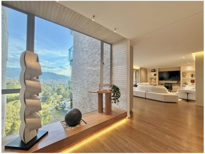 Apartamento de 3 alcobas en venta en El Poblado, Medellín, 311 m² · foto 17 de 24