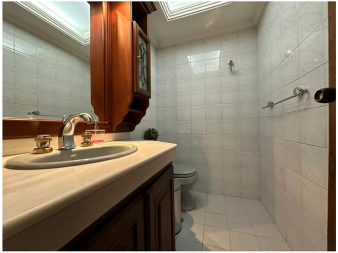 Apartamento de 6 alcobas en venta en Laureles, Medellín, 348 m² · foto 12 de 24