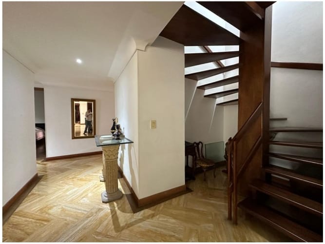 Apartamento de 6 alcobas en venta en Laureles, Medellín, 348 m² · foto 13 de 24