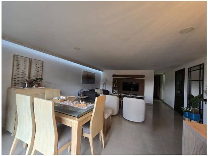 Apartamento de 3 alcobas en venta en Laureles, Medellín, 104 m² · foto 2 de 21