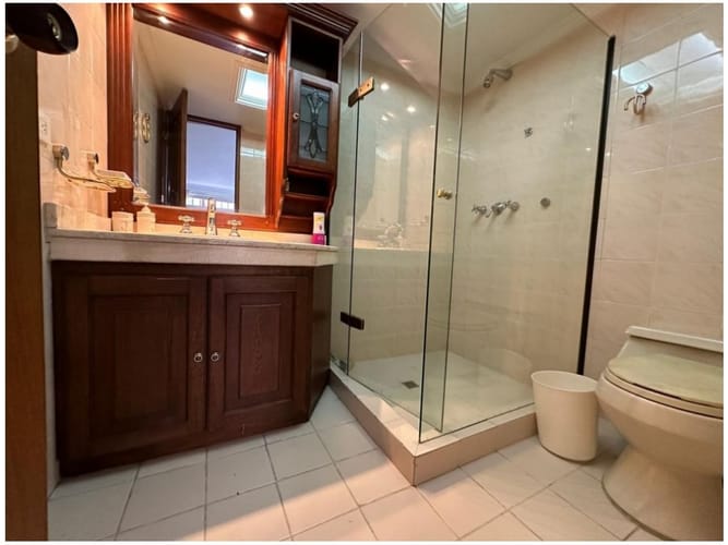 Apartamento de 6 alcobas en venta en Laureles, Medellín, 348 m² · foto 24 de 24