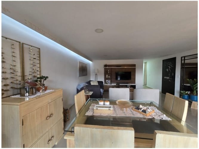 Apartamento de 3 alcobas en venta en Laureles, Medellín, 104 m² · foto 4 de 21