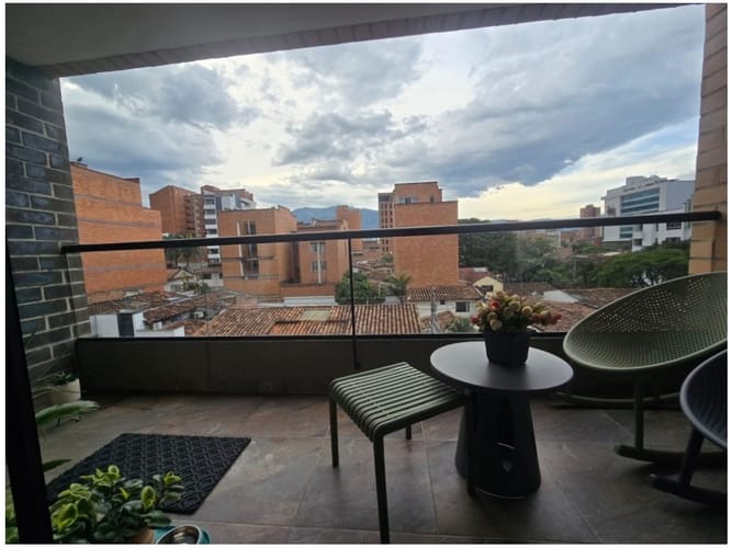 Apartamento de 3 alcobas en venta en Laureles, Medellín, 104 m² · foto 7 de 21