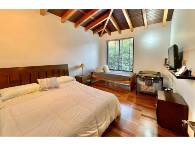 Casa de 5 alcobas en venta en El Retiro, 437 m² · foto 13 de 23