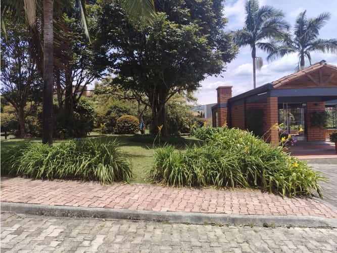 Casa de 5 alcobas en venta en El Retiro, 437 m² · foto 23 de 23