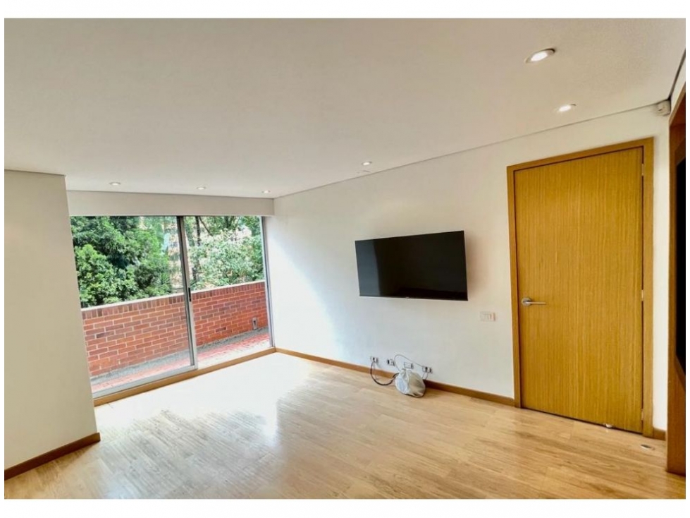 Apartamento en venta en El Poblado, Medellín · foto 10 de 11