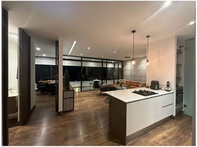 Apartamento de 2 alcobas en venta en El Poblado, Medellín, 118 m² · foto 6 de 18