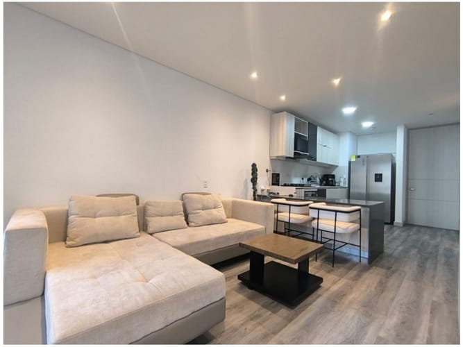 Apartamento en venta en El Poblado, Medellín · foto 3 de 24