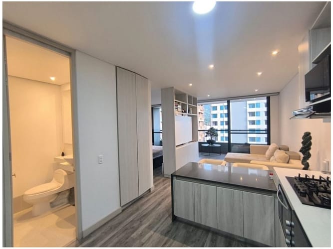 Apartamento en venta en El Poblado, Medellín · foto 7 de 24