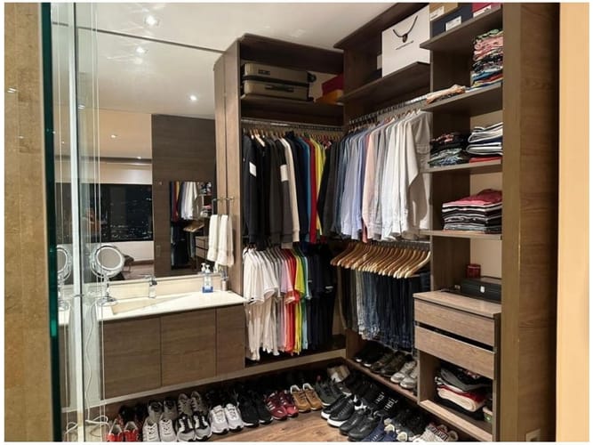 Apartamento de 2 alcobas en venta en El Poblado, Medellín, 118 m² · foto 10 de 18